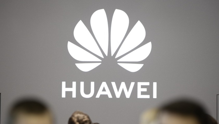 华为公司,主管,每日邮报,间谍活动,电信公司,Orange,国家电视台,TVP,中国公民,PAP