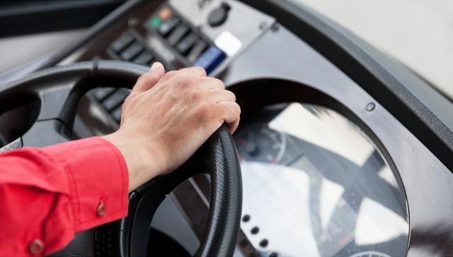 两高一部发布指导意见严惩妨害公共安全犯罪 专家：公共安全任何人无特权