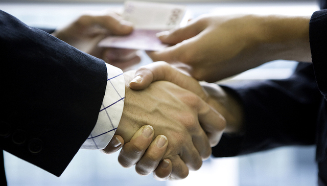 问责条例,修订,中纪委,三次全会,公报,反腐,新信号