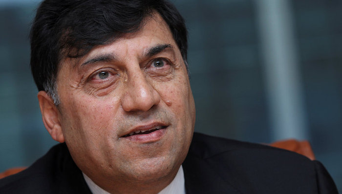 美赞臣，利洁时