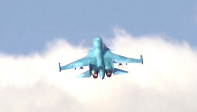 俄国防部：两架苏-34战机在日本海上空碰撞失事，机组人员逃生