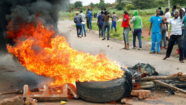 【天下头条】市场情绪乐观美股集体收涨 津巴布韦逮捕数百抗议者联合国谴责