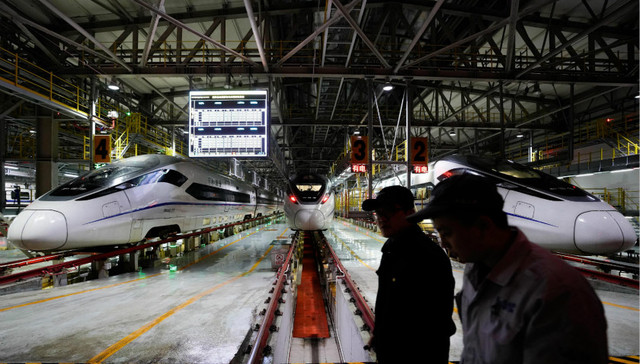 春运,支南列车,部分列车,列车运行,车辆段,2019年,手机充电,全国铁路,铁路客运,运力