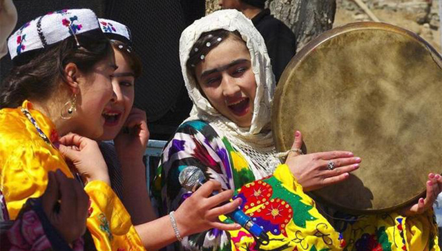 旅游合作,中亚地区,丝路签证,签证政策,旅游产业,合作成果,中亚国家,哈萨克斯坦,一带一路,申根签证