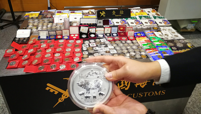 浦东机场,旅客,名表,化妆品,未报入境,黄金制品,上海海关