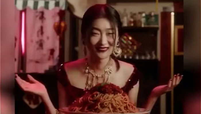 时隔两月，Dolce & Gabbana的争议广告女主角发声：这次合作几乎断送了模特事业