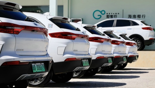 在高速免费但油费高企的三亚 威马构建了一个低成本出行渠道