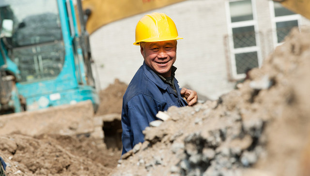 直通部委|人社部发布今年首批拖欠农民工工资“黑名单” 财政部：地方债指标处于合理区间