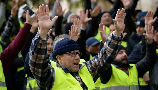 黄背心,法国,新纳粹