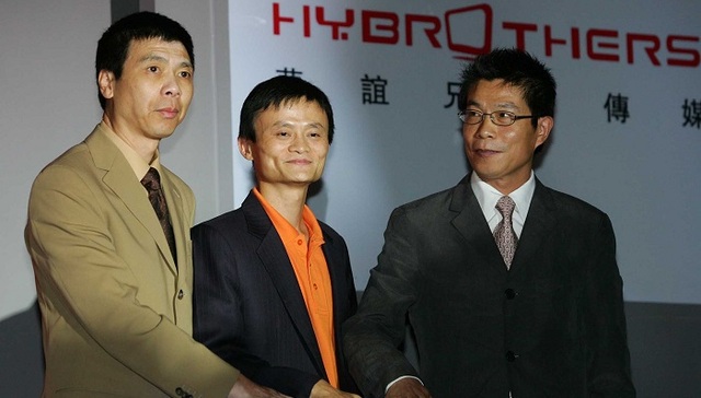 华谊兄弟,质押,冯小刚,马云,借款期限,影业,优酷,大股东,2019年,连带责任保证