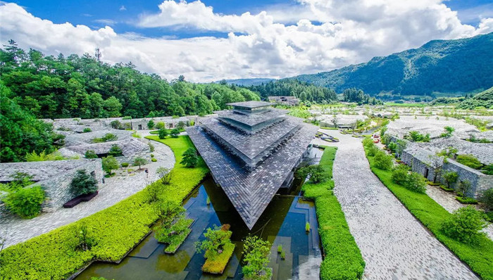 隈研吾在云南打造的石头温泉酒店被凯悦收了