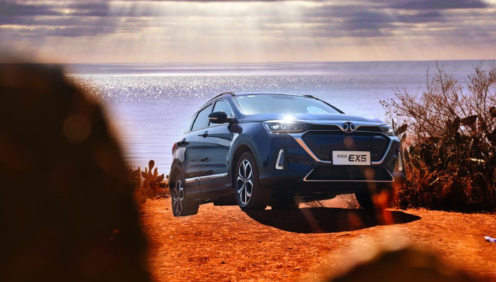 北汽新能源汽车