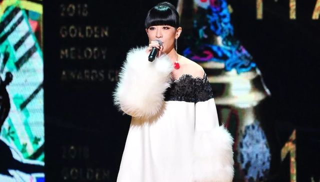 流行音乐,无线电广播电台,音乐心理学,RIAA,HYUKOH,1986年,Mashable,Humb