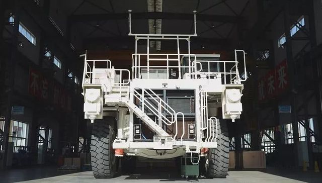 无人驾驶矿车，矿业，工程机械