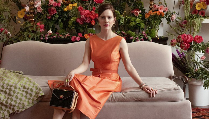 原来“麦瑟尔夫人”是Kate Spade的侄女，刚获金球奖的她这样纪念姑妈