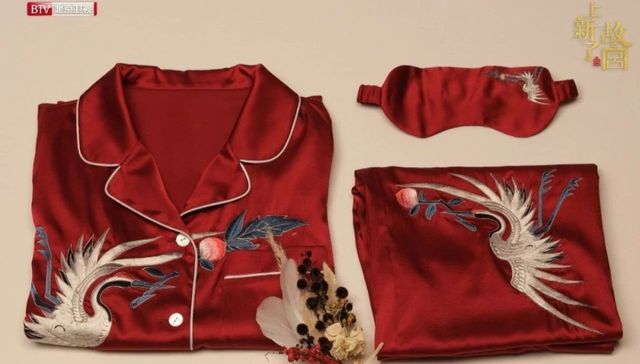 穿大牌露富，穿博物馆露什么？