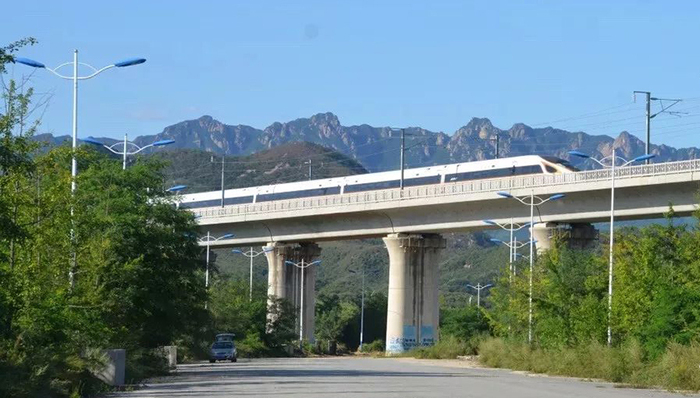 铁路货运价格,高速动车,坦克导弹,1980年,Staggers,货运专线,海铁联运,犀牛,运输密度