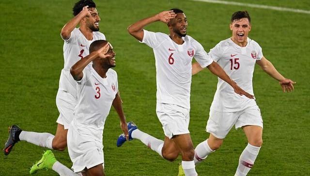 无解世界波创造历史，卡塔尔3-1胜日本首度封王亚洲杯