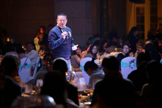 万科；张纪文；郁亮