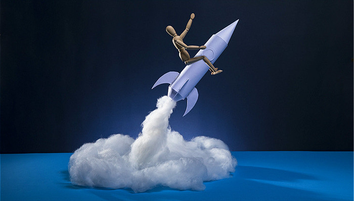 闪电扩张,亚马逊,贝索斯,初创公司,微软,谷歌,Facebook