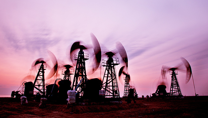 油价反弹,能源结构,油价风险,1986年,悬崖式,高油价时代,能源公司,能源企业,能源资源,能源巨头