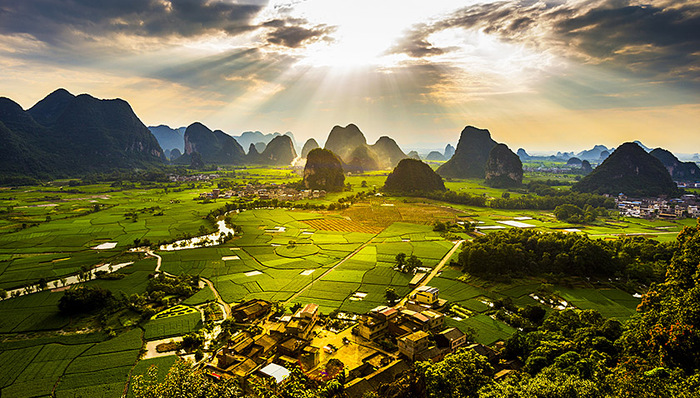 中国人民银行,银保监会