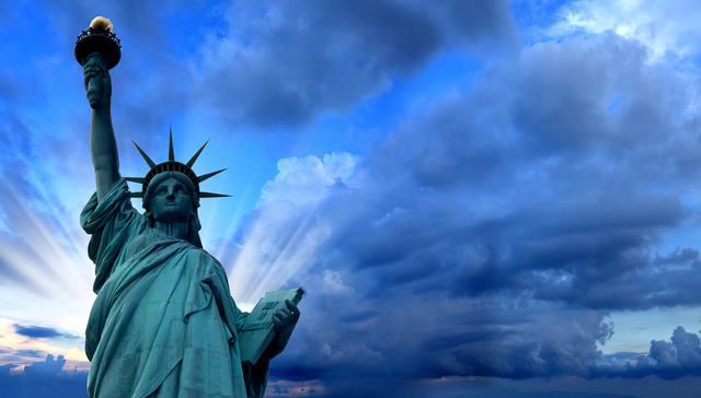 移民政策出现转向？特朗普接连表态支持合法移民