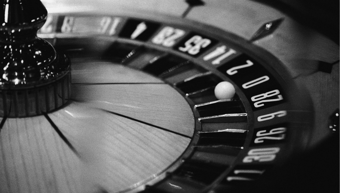 赌王何鸿燊入ICU，5000亿家产、17个孩子怎么分？