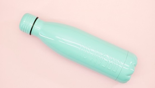 “高逼格”水杯如何成为了千禧一代的身份象征？