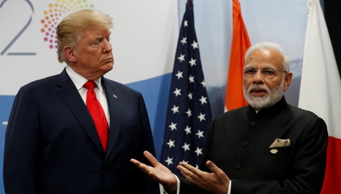 贸易争端,贸易摩擦,贸易伙伴,贸易问题,特朗普,大棒,华尔街日报,靴子,双边关系,智能手机