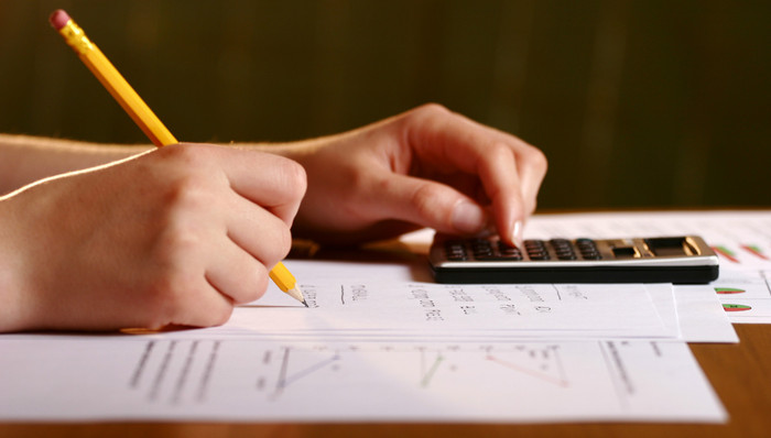 养育,初中,花费,育儿