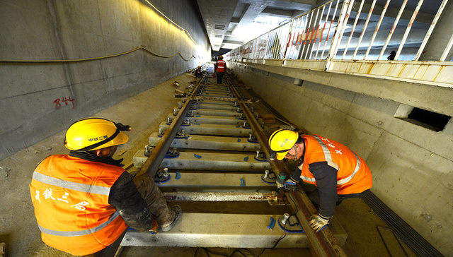 北大教授颜色：与其刺激消费，不如发力投资