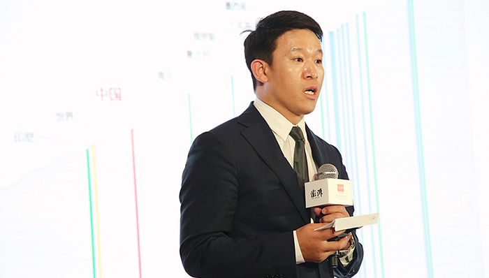 城镇未来十年新增人口约2亿，房地产增量红利瞄准上海和重庆