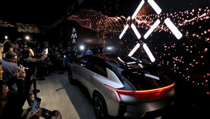 FF,乐视,Figueroa,501,许家印,拍摄,工位,实拍,腰间盘突出,打球