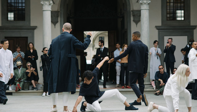 每位男士的衣橱里都有一堆黑白灰，但那不都叫“极简风”