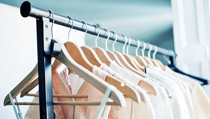 我就只配穿128块钱的连衣裙？