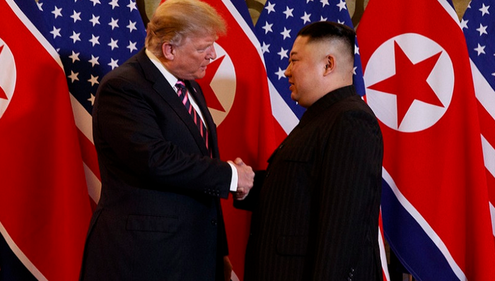 【界面早报】易会满“首秀”传递了这些最新信息 “金特会2.0”在河内拉开序幕