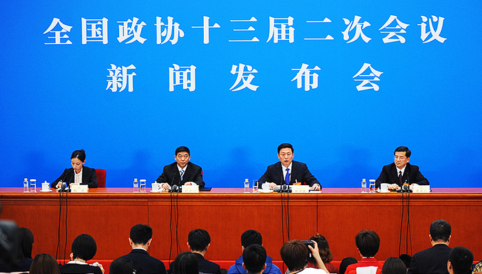 政协,发言人,敏感问题