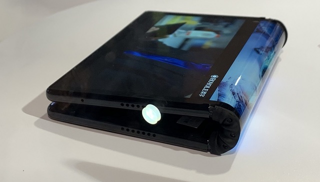 谷歌,OLED屏幕,USPTO,LTPS-AMOLED,MWC,屏幕材质,手机厂商,苹果手机,家电领