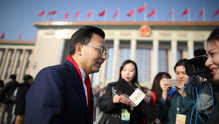 两会,政府工作报告,提案