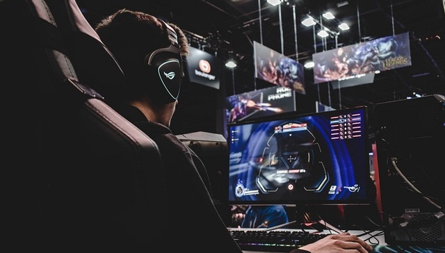 【电子竞技·来自欧洲的声音③】电竞终究是一项科技运动，从业者讨论了它的技术问题