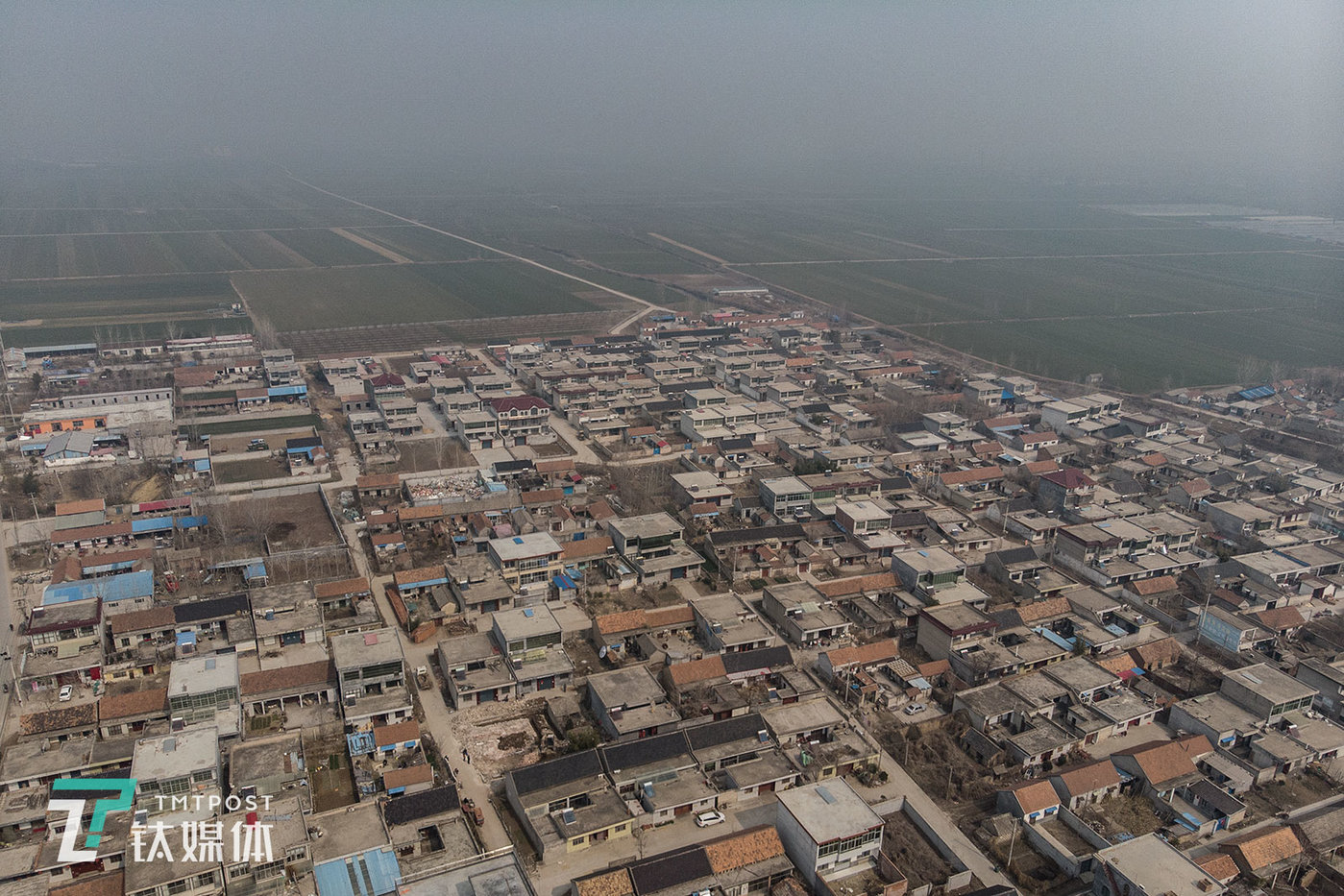 2019年2月25日，航拍山东临沂郯城西房庄村一带，这里是临沂地区手机回收的重要货源地之一。（航拍器材赞助：钛媒体集团创意电商平台钛空舱）