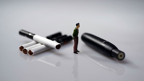 电子烟：风口与原罪