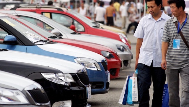 【财经数据】2月中国乘用车零售销量同比减少18.5%