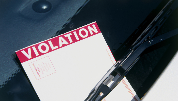 赵薇割韭菜，才罚70万！代表提醒易会满：好好管管