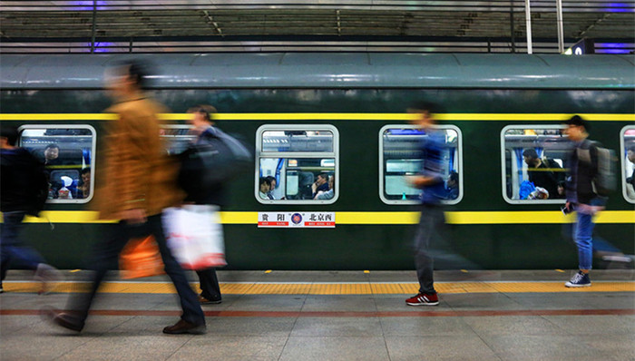 普通列车,禁止吸烟,未成年犯罪,网红脸,个人破产立法,独生子女
