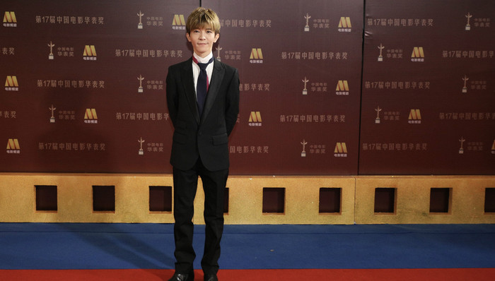 玄幻小说,杨幂,天娱,KOL,悬崖式,青春文学,ZUI,爵迹,小时代,岛