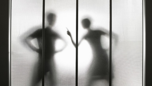 【读药】真爱意味着彼此相撞，然后调整方向，找到自己的路