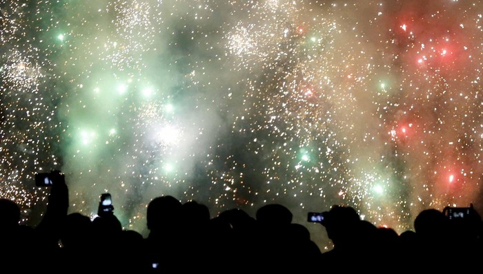 网贷,互联网金融,P2P,烟花,春节