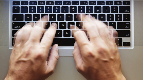 【深度】两个号卖25万，“做号党”洗刷内容平台